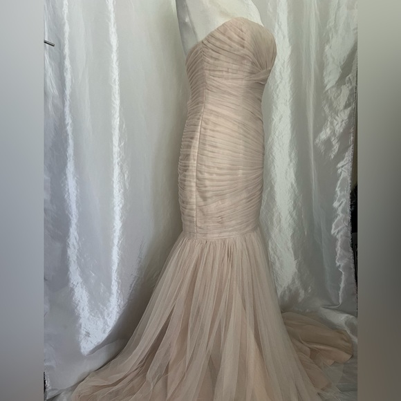 NWT David’s Bridal Galina Pleated Tulle Mermaid Champagne Wedding Dress Size 8 - Picture 5 of 9